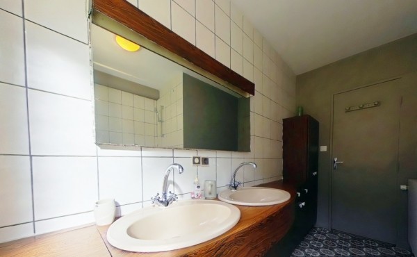 16385457530eb57119a1846335e5c25725099cb28b