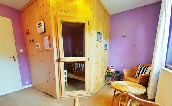 1638545753a79604b2f1d27084cf0d05e82a4883f4 (1)