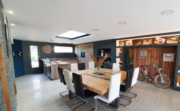 received_560447542950505