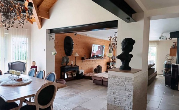 57b4a37f-51b2-428f-84cf-33d95e1e7f01