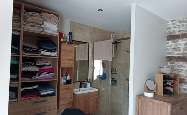 7d303ffe-9b25-42b6-8bc5-d931eb7a5ec2