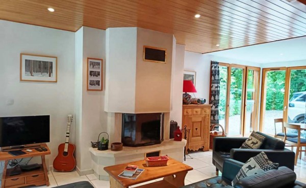 6d37aeb2-1506-4a4d-b64c-a813bc80de06 6d37aeb2-1506-4a4d-b64c-a813bc80de06