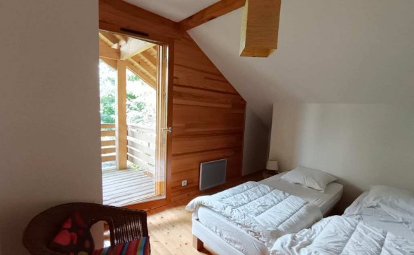 f1742d9e-4885-414b-93dd-3feee7c44b01 f1742d9e-4885-414b-93dd-3feee7c44b01