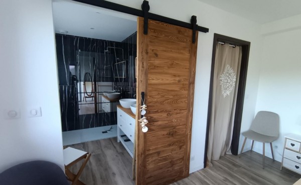 8368977e-1187-421d-8a6a-443f213c1829