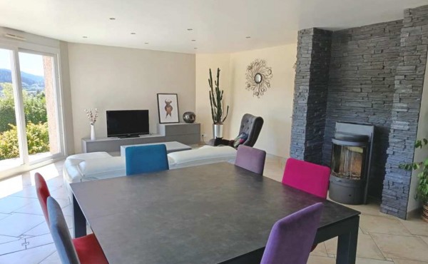 6bd2359e-4447-49bb-9ebb-07899774d274