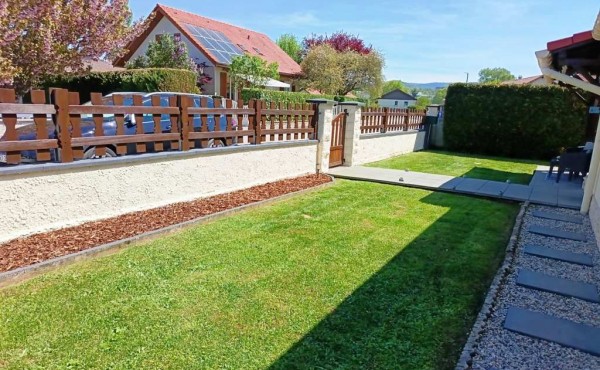 081e44e0-2a60-4efe-b66e-ff295cd6123b