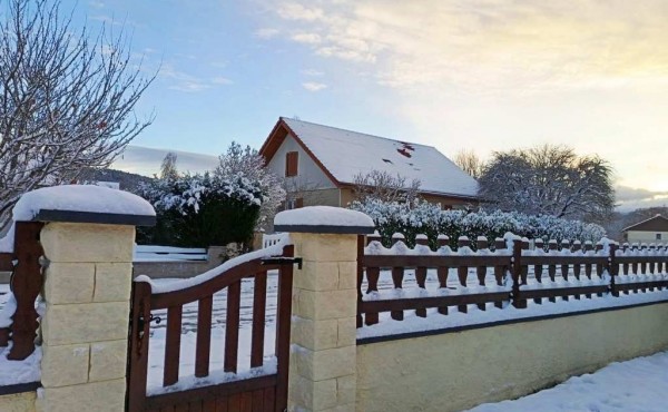 b9bf6cfa-7a32-413e-8200-4032b3cef210