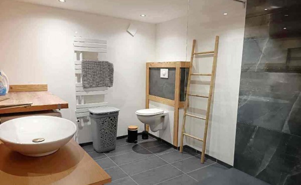 4cd8a6b6-0998-4485-8161-308a66907af1