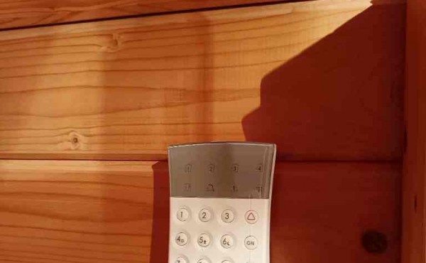 efe4d800-d0c6-4d73-8f69-3140cdb43222