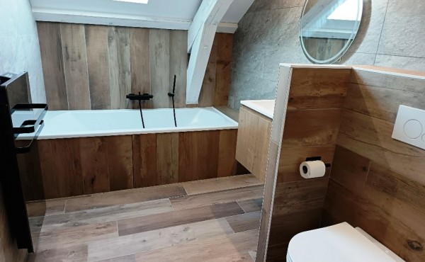 ae1869df-7c1b-4dbb-9afa-139c99fb3d0a