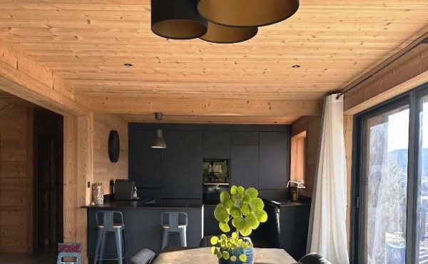 448d60c9-fe0f-4467-858c-9701fd511255