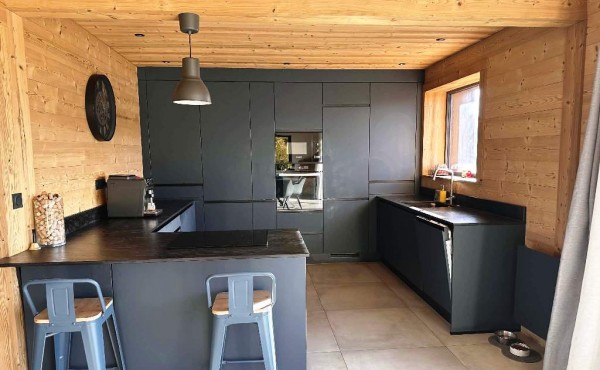 6fc84fdb-8a12-4a39-9c3f-74be6ec6d5f3